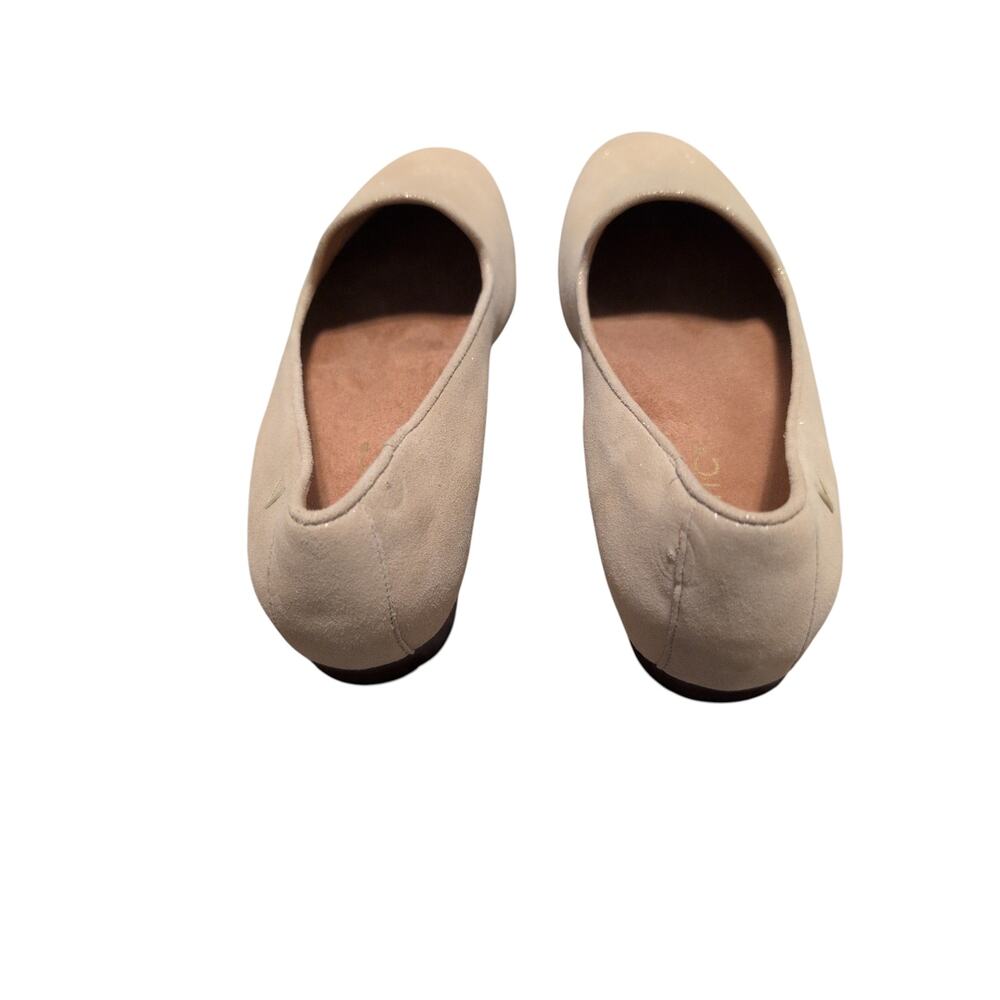 Vionic Gold Flats Willa Women’s Size 7 NWOT Orthotic Comfort Shoes - Picture 4 of 5